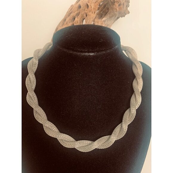 Vintage KR Signed Mesh Choker Necklace - Picture 2 of 6
